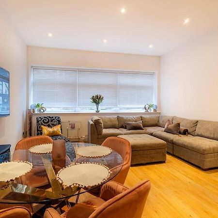 2 Bed 2 Bath Spacious Apartment In Central แอเบอร์ดีน ภายนอก รูปภาพ
